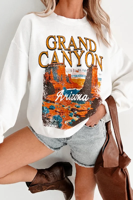Super Bargain comfy workout sweatshirt"Grand Canyon" Graphic Sweatshirt (Cream)