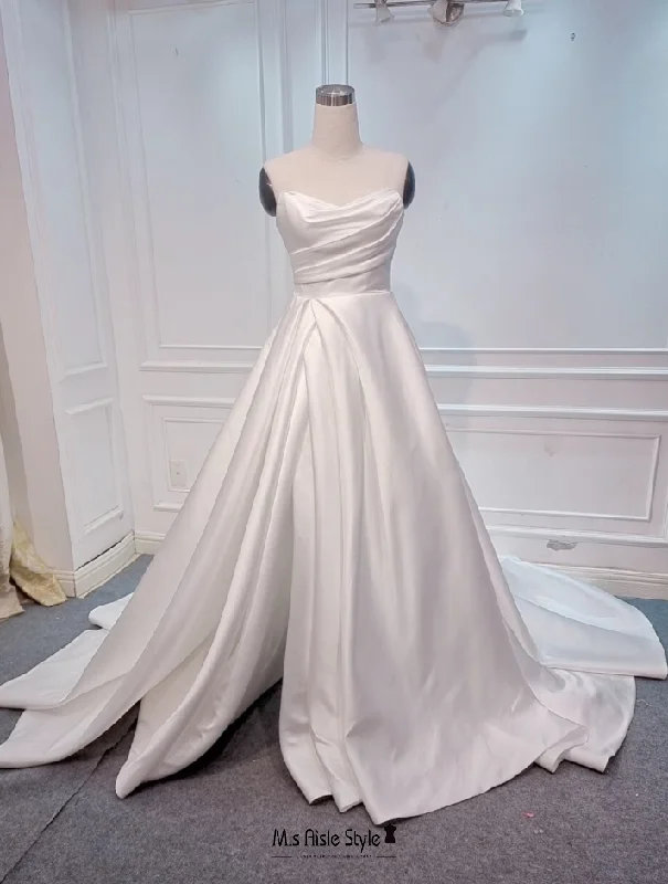 Limited Stock vintage dressSexy Split Outdoor Wedding Dress