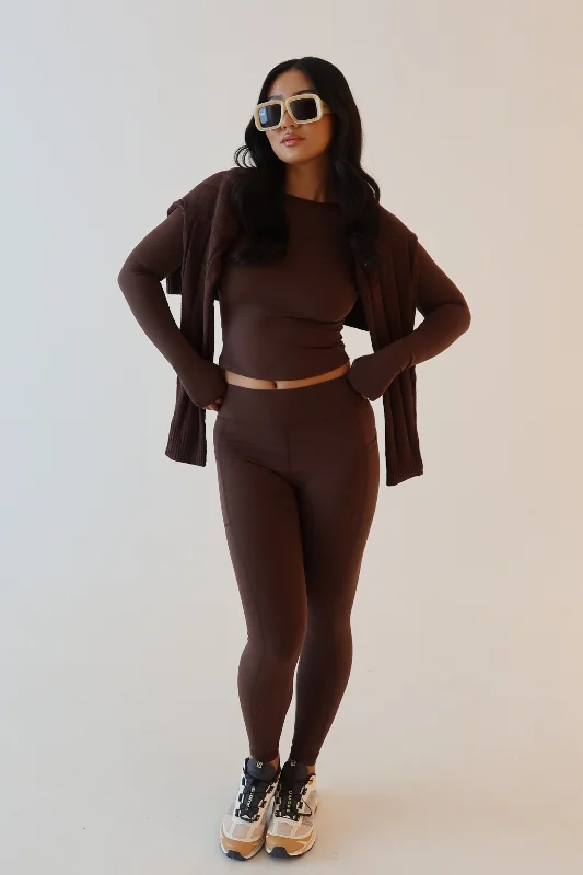 sporty casual hoodieBriar V Back Leggings With Pockets - Dark Chocolate