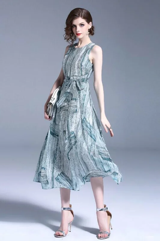 t-shirt dressWash Painting Midi Dress W/ Belt