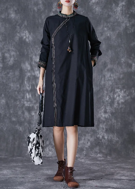 minimalistic dressItalian Black Embroideried Chinese Button Linen Dress Fall