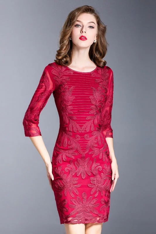 elegant evening dressFloral Embroidered Lace Dress