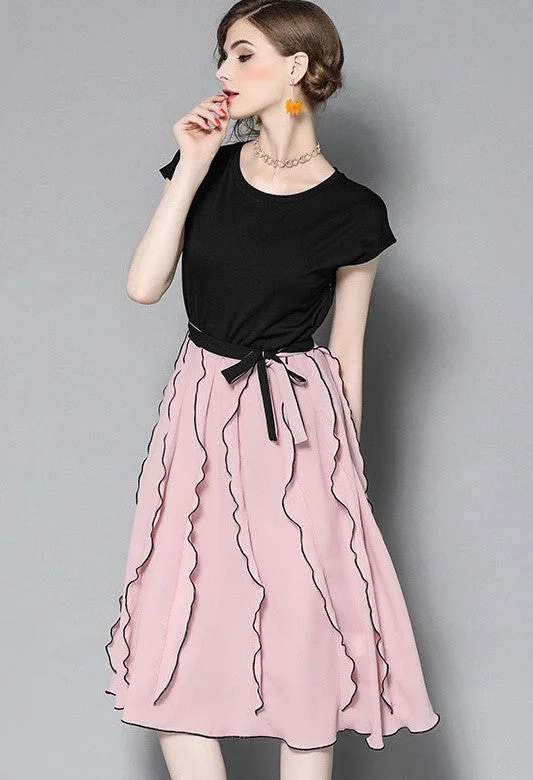 minimalistic dressMidi Dress W/ Ruffled Detail