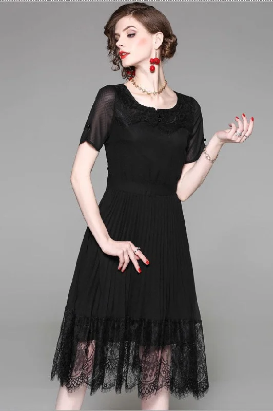 A-line dressPleated Dress W/ Lace Hem