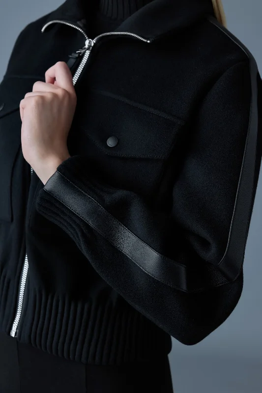 sleek trench coatPATTY