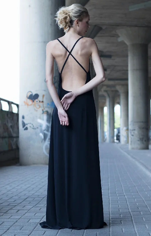 elegant maxi dressBlack plunging neckline dress